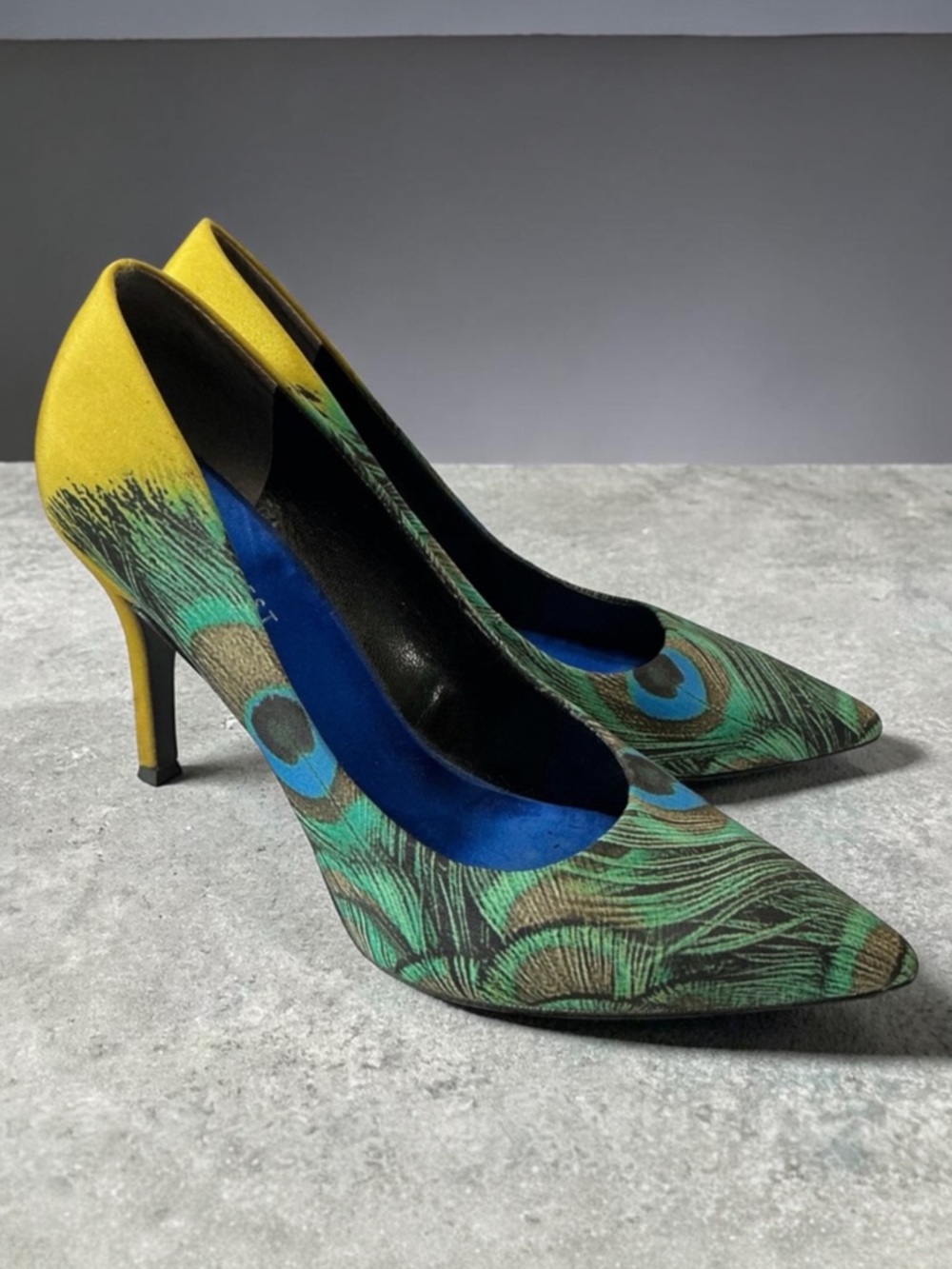 Nine West Green and Yellow Peacock Feather Design Heels - Picture 2 of 12